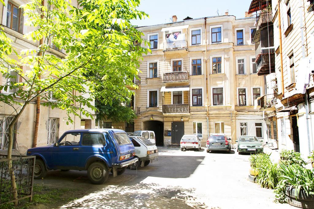 Apartment In The Center Of Odessa Ngoại thất bức ảnh